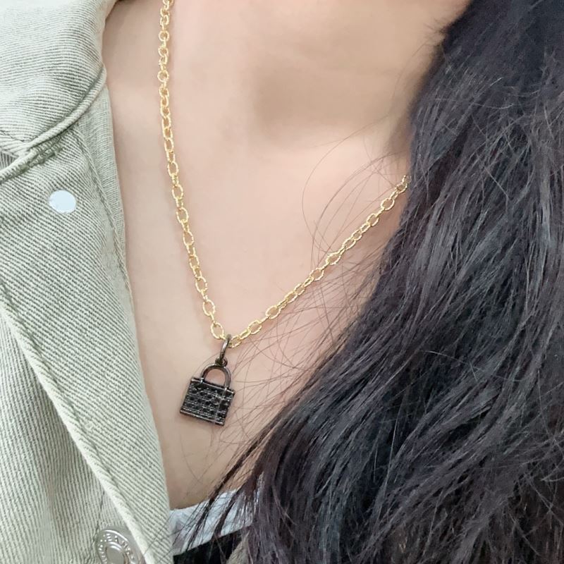 chr1st1an D10r necklaces